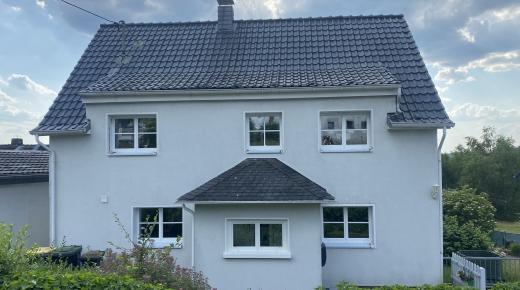 Neue Fenster und Terrassentür für ein Einfamilienhaus