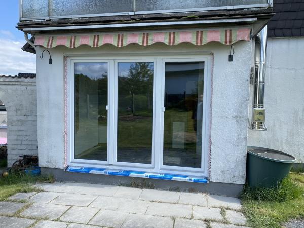 Neue Fenster und Terrassentür für ein Einfamilienhaus